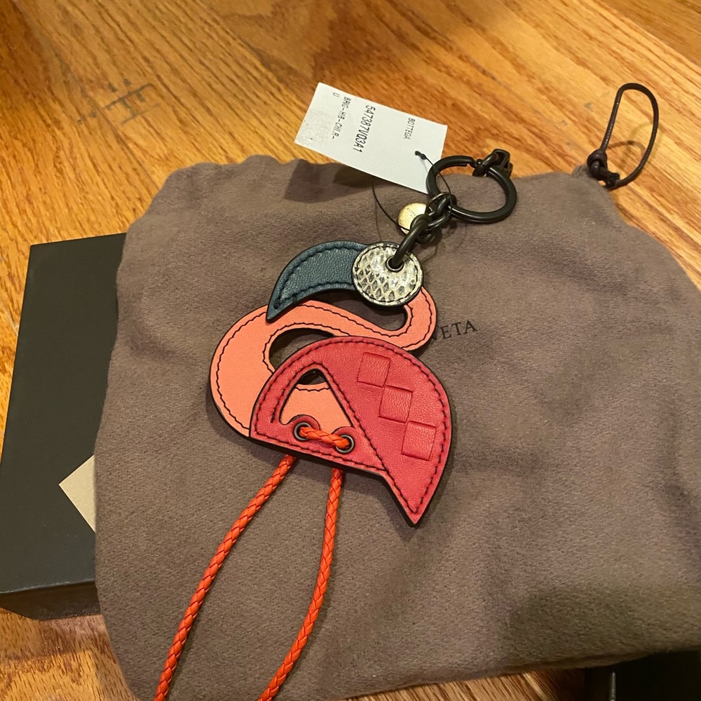 NWT BOTTEGA VENETA Flamingo Leather Keychain